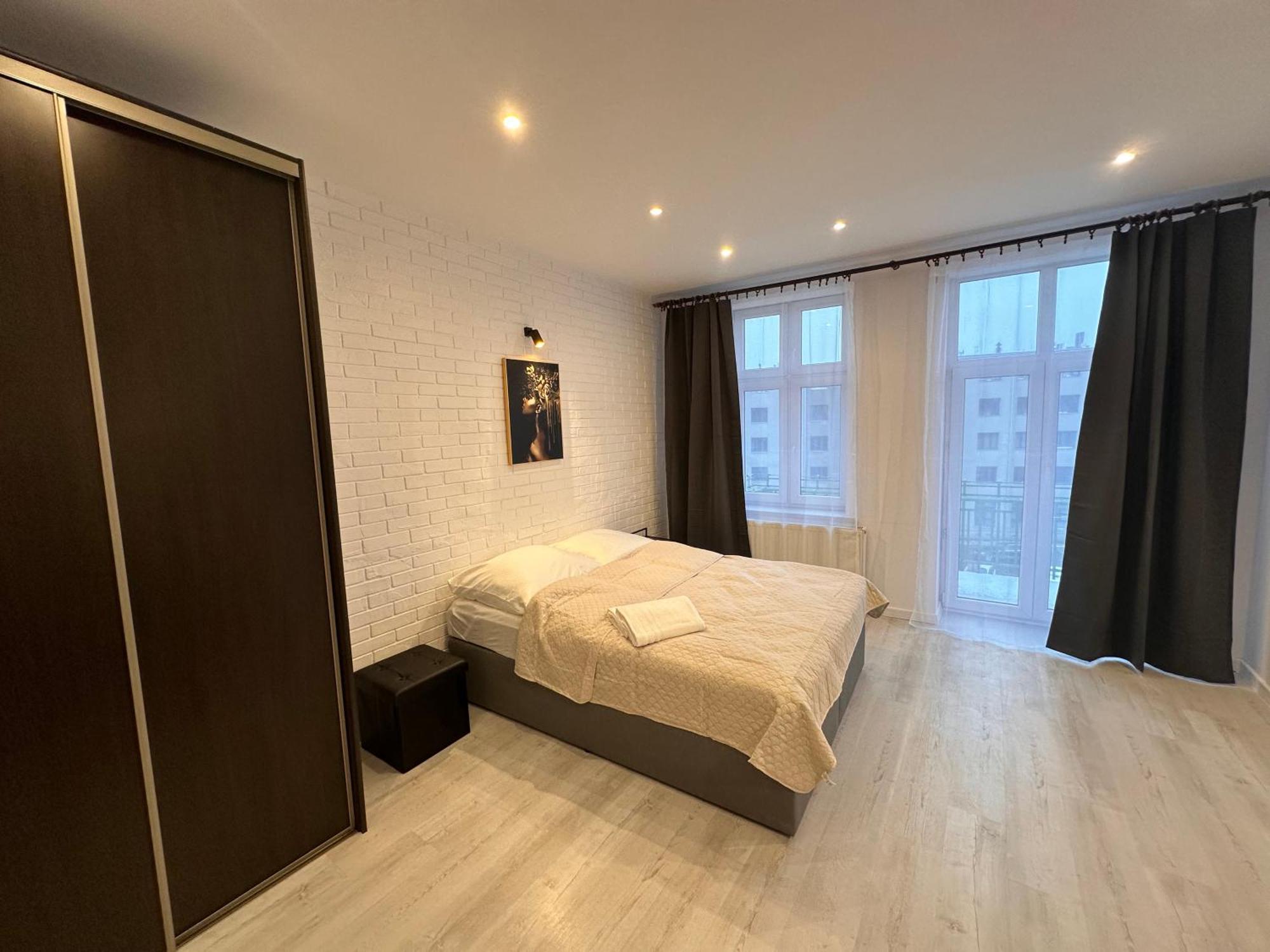 Apartamenty Ktw Central Station คาโตวีตเซ ภายนอก รูปภาพ