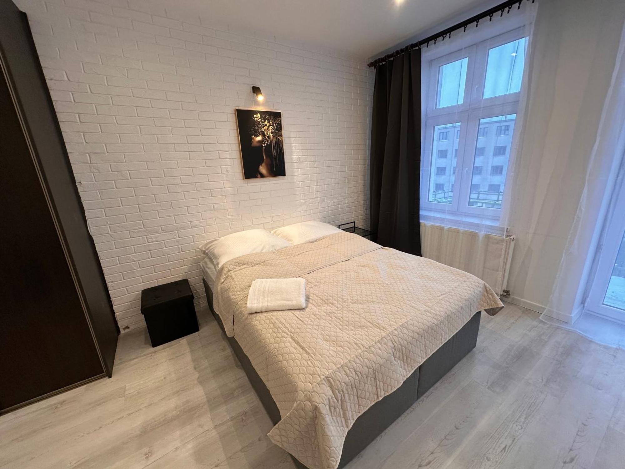 Apartamenty Ktw Central Station คาโตวีตเซ ภายนอก รูปภาพ
